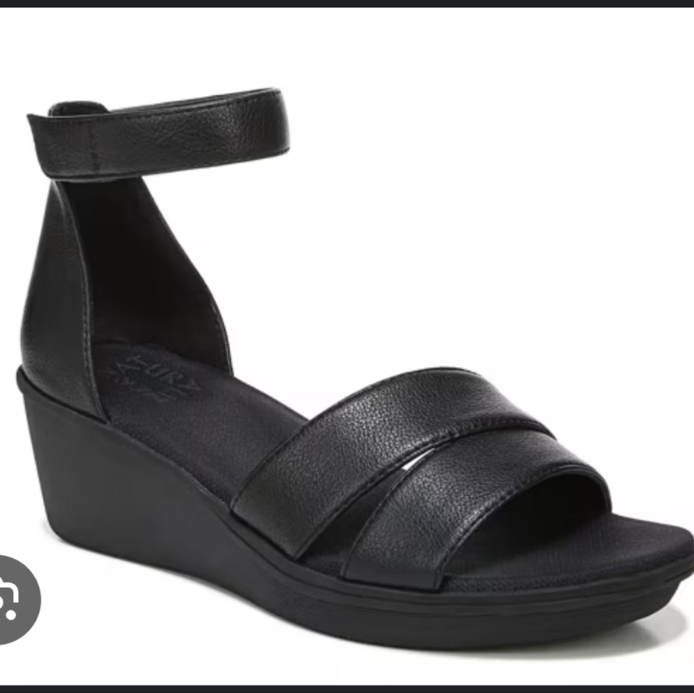 Naturalizer Black Wedge Sandal Sleek Design